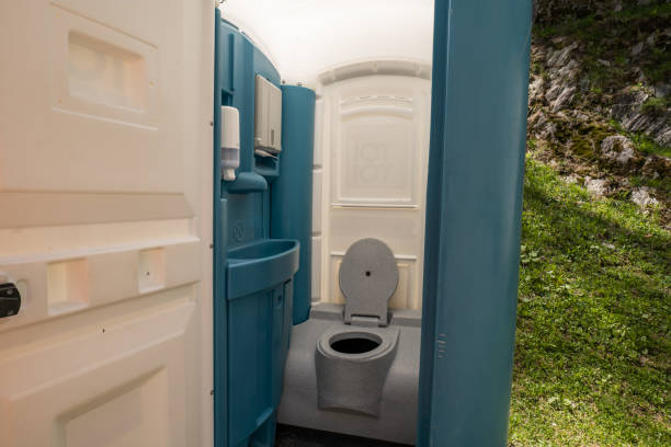 Best Construction site porta potty rental  in Calumet City, IL